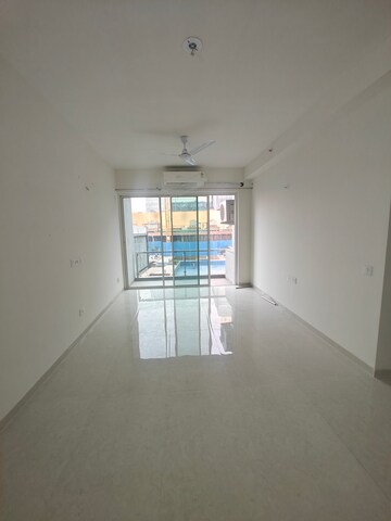 Room in 2 BHK Apartment at Seawoods – for Rent