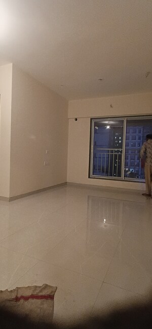 Furnished Amenities in 2 BHK Apartment at Suvasya Swastik Pearl, Vikhroli East – for Rent