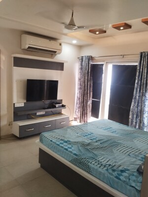Bedroom in 3.5 BHK Apartment at LDA Parijaat Apartments, Faizabad Road – for Rent