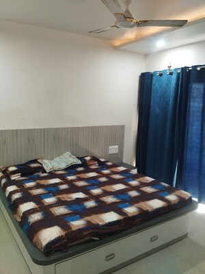 Bedroom in 3.5 BHK Apartment at LDA Parijaat Apartments, Faizabad Road – for Rent
