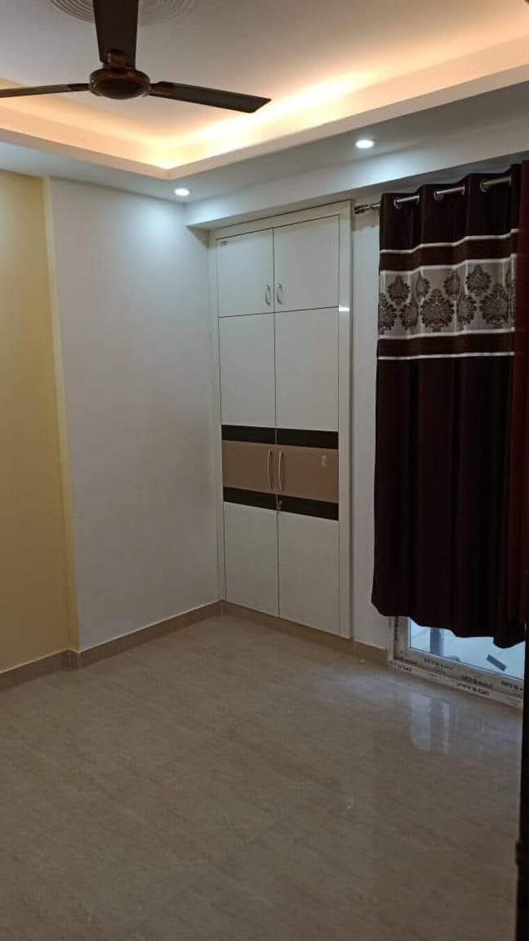 Room, gaur-city-5th-avenue 2 Bedroom 910 Sq.Ft. Apartment In Sector 4 Greater Noida Greater Noida 9704012