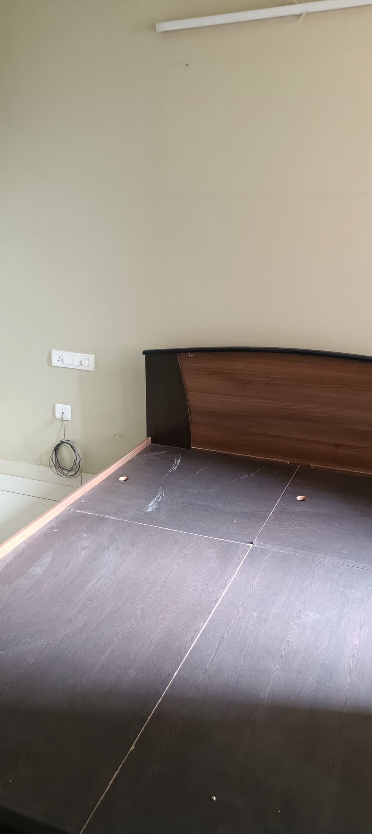 Room, prestige-lakeside-habitat 3 Bedroom 1655 Sq.Ft. Apartment In Varthur Bangalore 9704010