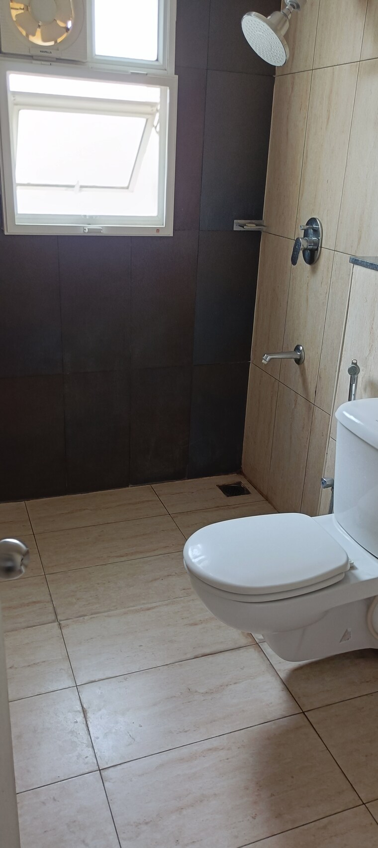 Bathroom, prestige-lakeside-habitat 3 Bedroom 1655 Sq.Ft. Apartment In Varthur Bangalore 9704010