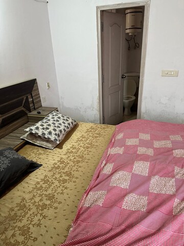 Room in  Pg at Gomti Nagar – for Rent