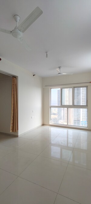 Room in 2 BHK Apartment at The Wadhwa Atmosphere, Mulund West – for Rent