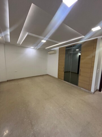 Room in 4 BHK Builder Floor at Greater Kailash I – for Rent