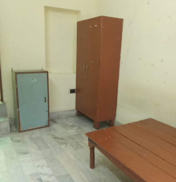2 BHK + Study Room Villa For Rent in Aliganj
