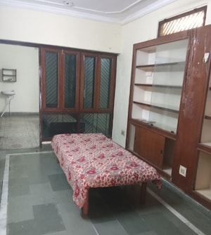 Bedroom in 2 BHK Villa at Aliganj – for Rent
