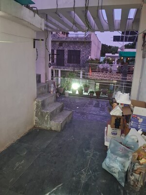 Room in  Pg at Vineet Khand – for Rent