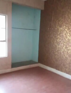2 BHK Villa For Rent in Aliganj