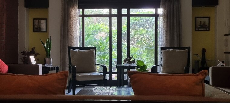 Living Room, palam vihar 5 Bedroom 270 Sq.Yd. Independent House In Palam Vihar Gurgaon 9704089