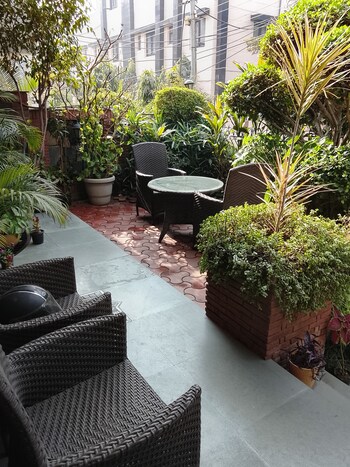 5 BHK House for Sale in Palam Vihar, Gurgaon