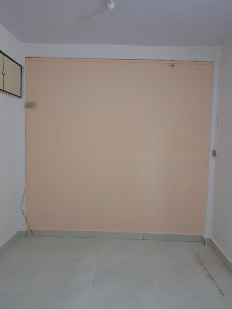 Room, karyarath-chs 1 Bedroom 350 Sq.Ft. Apartment In Vikhroli East Mumbai 9704088