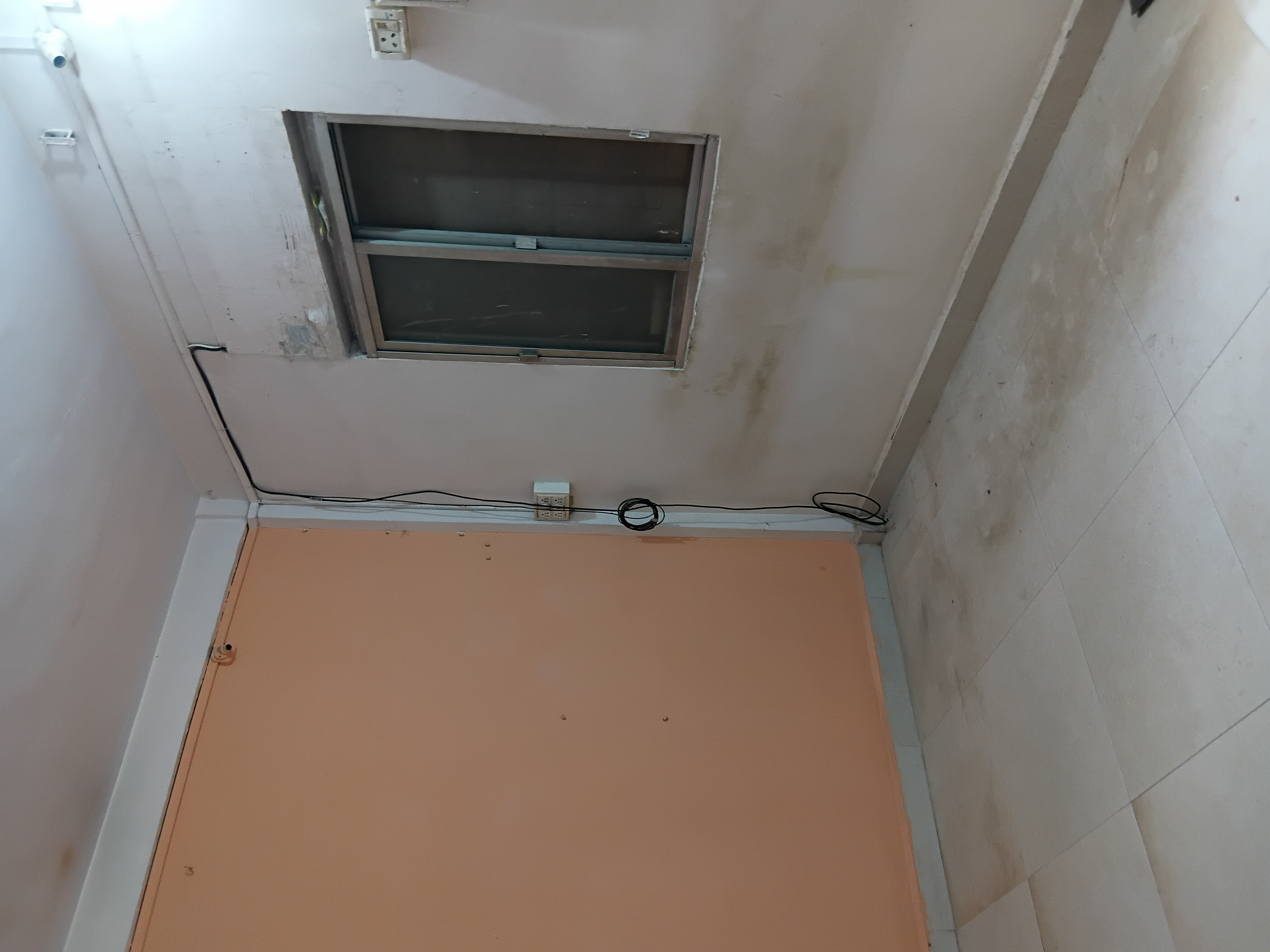 1 Rk  225 Sq.Ft. Penthouse in Kannamwar Nagar Chs