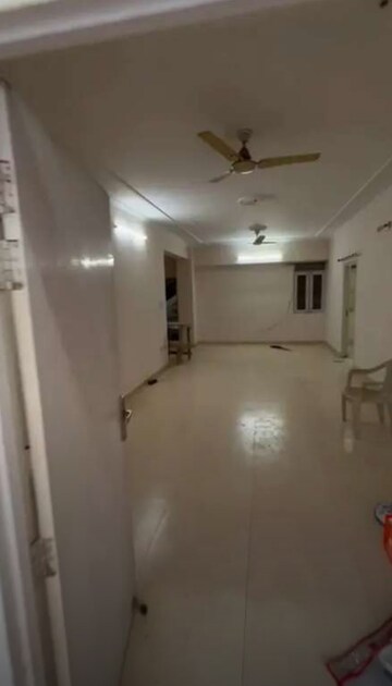 Building Lobby in 3 BHK Apartment at Gomti Nagar – for Rent