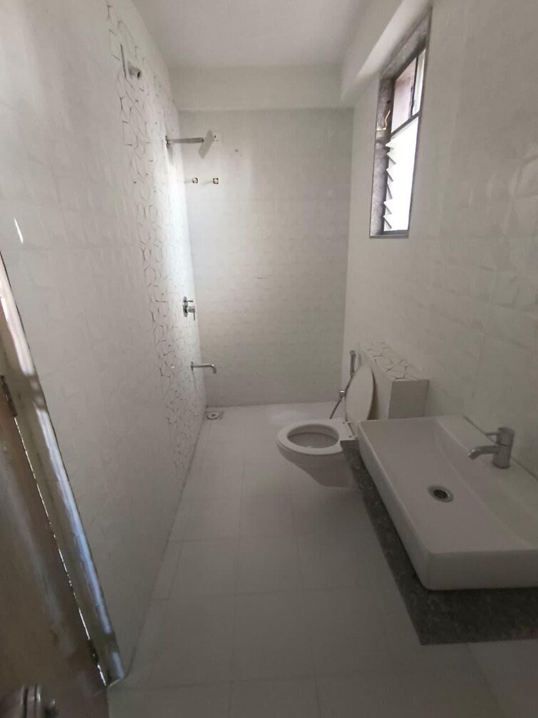 Bathroom, vasna 3 Bedroom 1941 Sq.Ft. Apartment In Vasna Ahmedabad 9704114