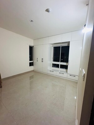 Master Bedroom in 2.5 BHK Apartment at Hi Tech City – for Rent