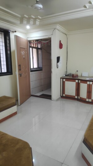 Room in 1 BHK Apartment at Hiranandani Gardens Kingston, Powai – for Rent