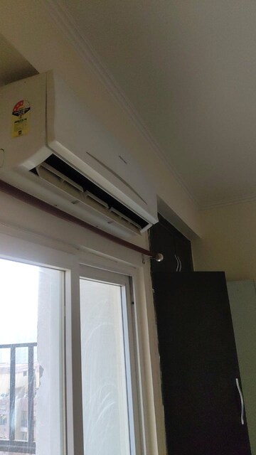 Building Lobby in 2.5 BHK Apartment at Amrapali Silicon City, Sector 76 – for Sale