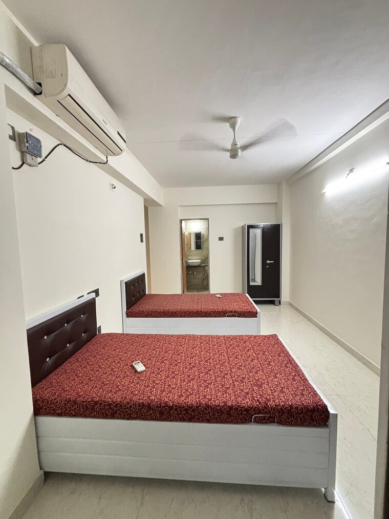 Bedroom, powai Pg For Boys & Girls In Powai 9704216