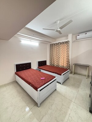 Bedroom in  Pg at Powai – for Rent