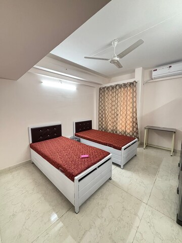 Bedroom in  Pg at Powai – for Rent
