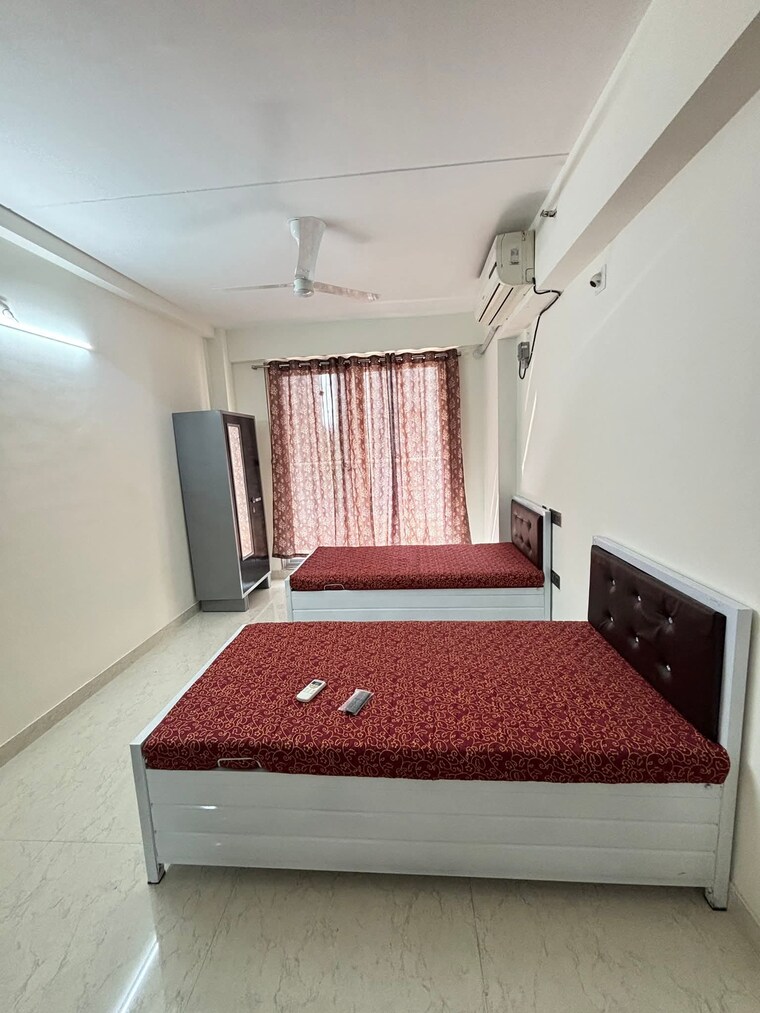 Bedroom, powai Pg For Boys & Girls In Powai 9704216