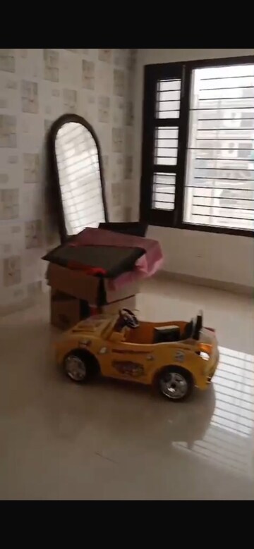 Room in 2 BHK Independent House at Sector 24 – for Rent