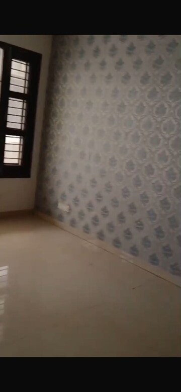 Room in 2 BHK Independent House at Sector 24 – for Rent
