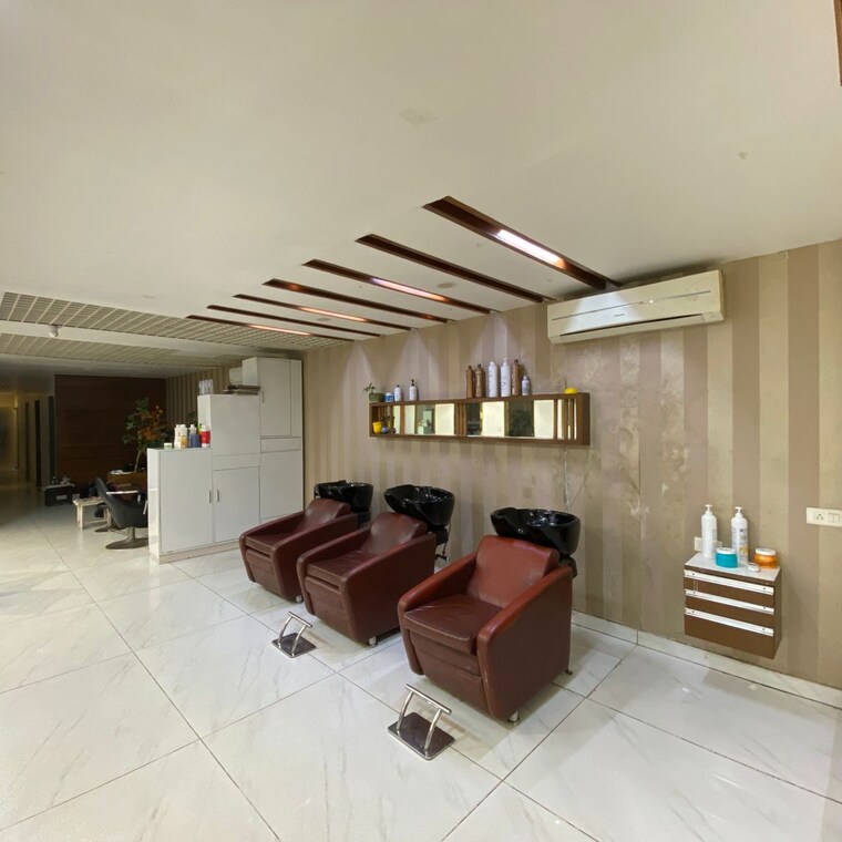 Team Area, phase 5 Commercial Showroom 1500 Sq.Ft. In Phase 5 Mohali 9704255