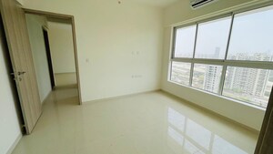 Room in 2 BHK Apartment at Wadhwa Pristine, Matunga West – for Sale