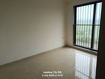 Room in 1 BHK Apartment at Sunteck MaxxWorld 5, Naigaon East – for Sale