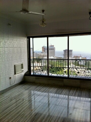 3 BHK Apartment For Rent in Kanti Apartments, Bandra West