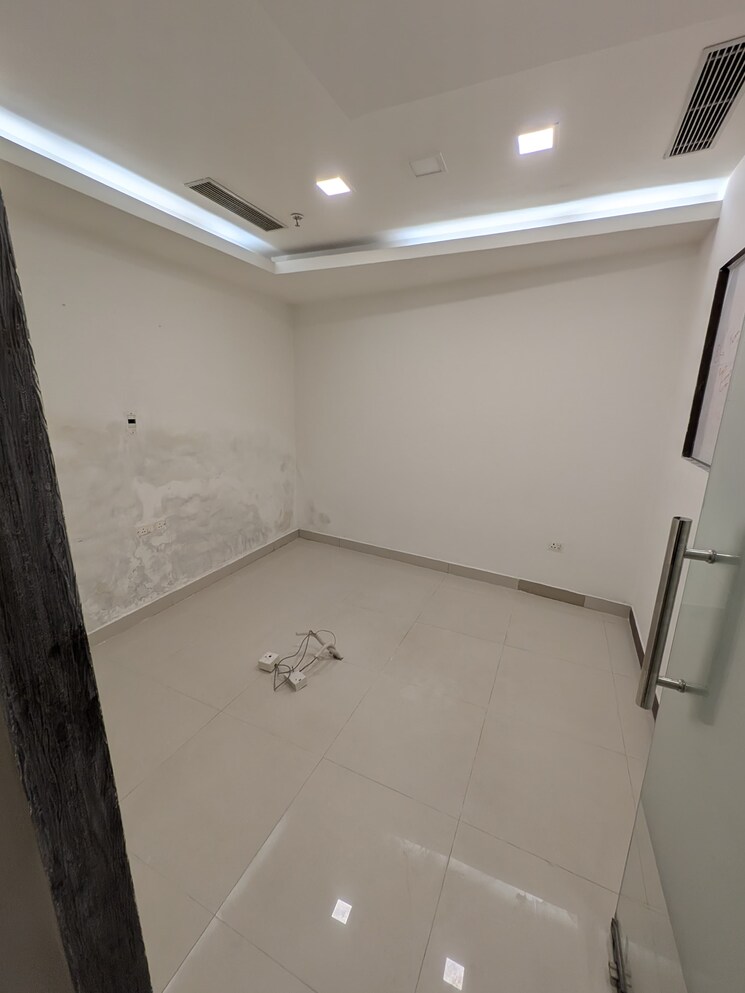 undefined, ambience-island 4 Bedroom 4365 Sq.Ft. Apartment In Sector 24 Gurgaon 9704263