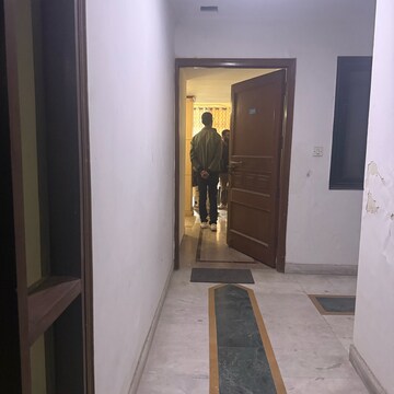 Building Lobby in 1.5 BHK Apartment at Ansal Celebrity Suites, Choma – for Rent