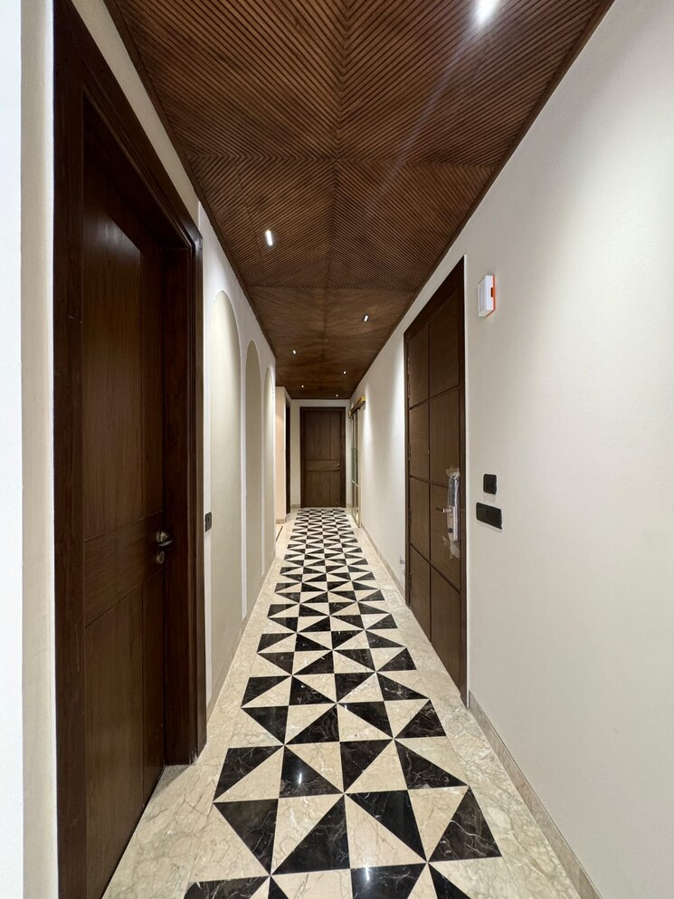 undefined, dlf phase ii 3.5 Bedroom 1545 Sq.Ft. Builder Floor In Dlf Phase ii Gurgaon 9704324