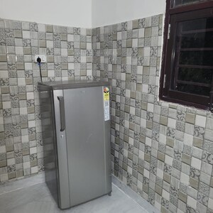 Building Lobby in 1.5 BHK Builder Floor at Palam Vihar Residents Association, Palam Vihar – for Rent