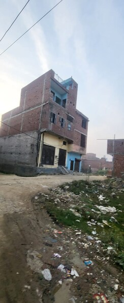 Plot For Sale in Dlf Ankur Vihar