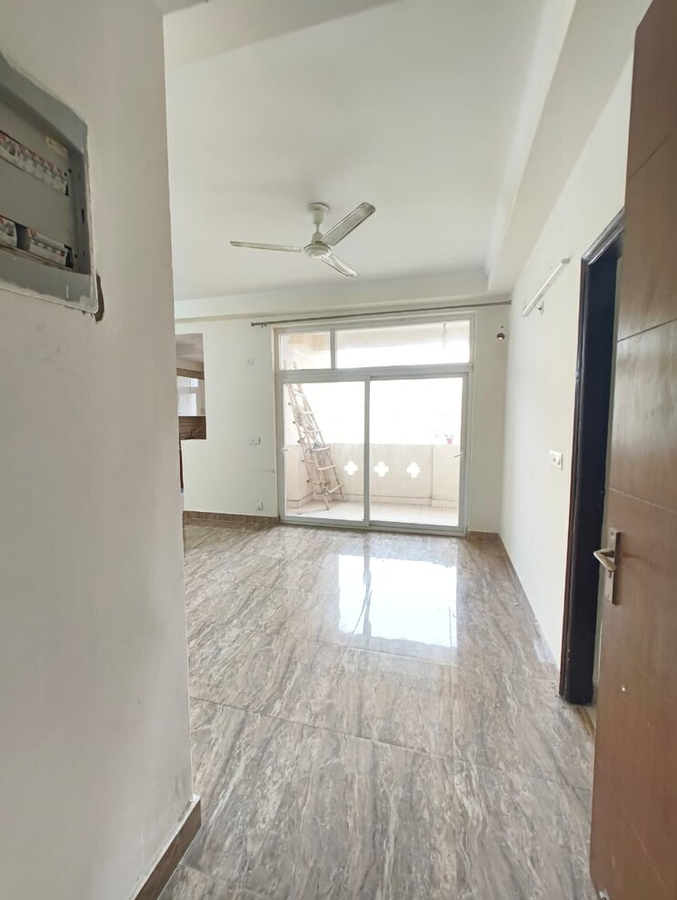 Bathroom, gardenia-gateway 3.5 Bedroom 1700 Sq.Ft. Apartment In Sector 75 Noida 9704365