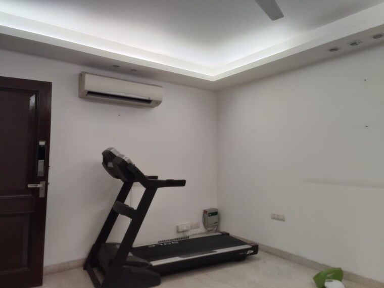 undefined, nehru enclave 4 Bedroom 430 Sq.Yd. Builder Floor In Nehru Enclave Delhi 9704406