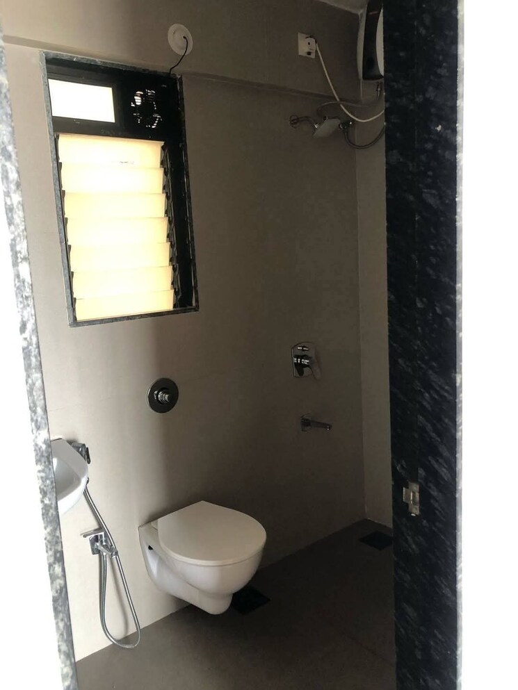 Bathroom, prayag-heights 1 Bedroom 645 Sq.Ft. Apartment In Dindoshi Mumbai 9704420