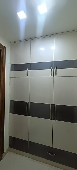 Furnished Amenities in 2 BHK Builder Floor at Amolik Residency, Sector 86 – for Sale