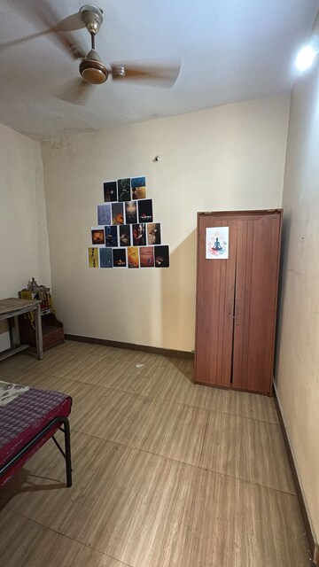 Room in 1 BHK Builder Floor at Gayatri Nagar – for Rent