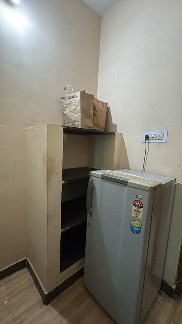  1 BHK Builder Floor at Gayatri Nagar – for Rent