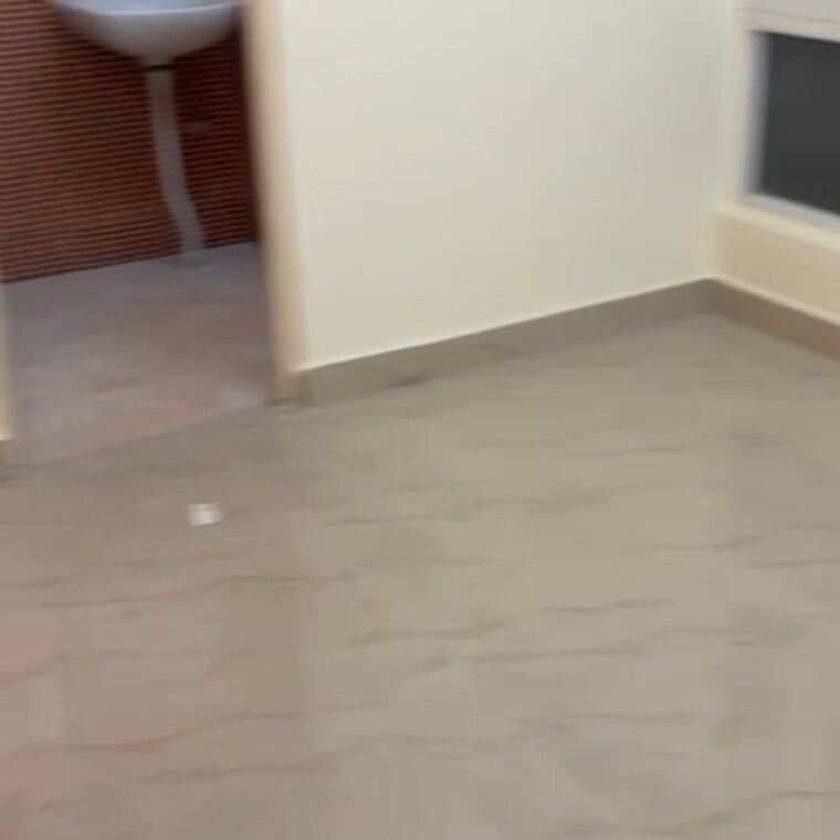 Room, upavp-ganga-yamuna-and-hindon-enclave 4 Bedroom 190 Sq.Yd. Apartment In Siddharth Vihar Ghaziabad 9704429