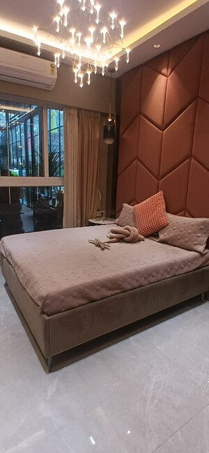 Bedroom in 2 BHK Apartment at Kandivali West – for Sale