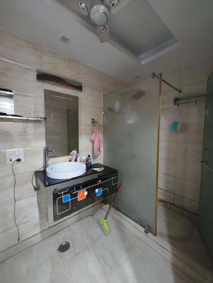 Kitchen, kalkaji 4 Bedroom 300 Sq.Yd. Builder Floor In Kalkaji Delhi 9704454