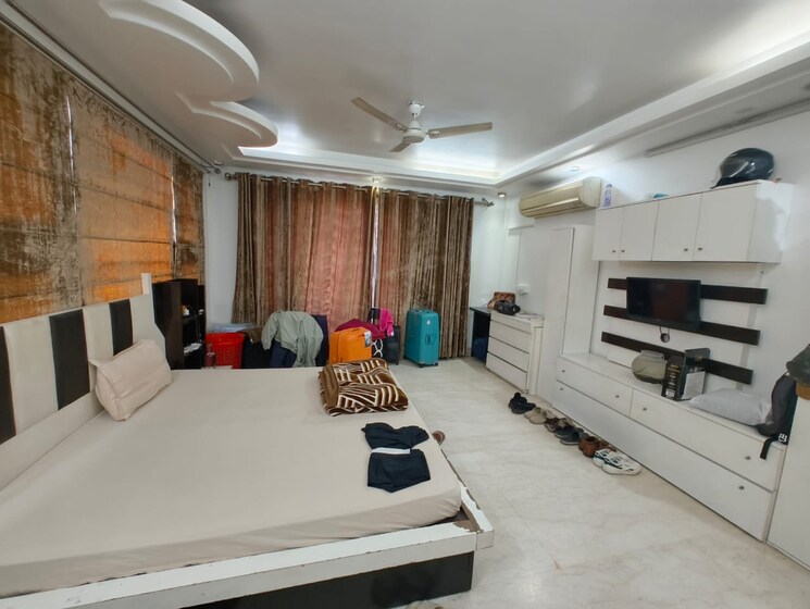 Living Room, kalkaji 4 Bedroom 300 Sq.Yd. Builder Floor In Kalkaji Delhi 9704454
