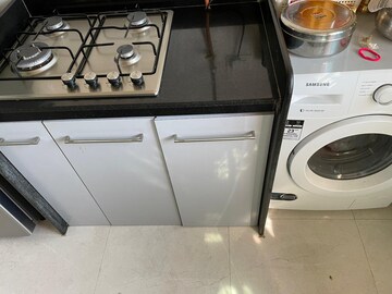 Furnished Amenities in 1 BHK Apartment at Sheth Vasant Oasis, Andheri East – for Rent