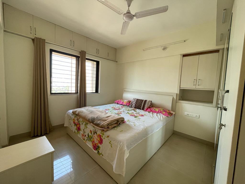 Bedroom, kumar-papillon 3 Bedroom 941 Sq.Ft. Apartment In Pashan Gaon Pune 9704475